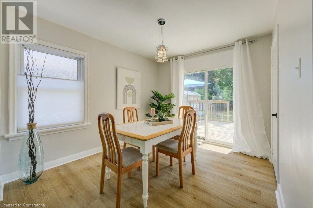 89 ROXBOROUGH AVENUE Image 10
