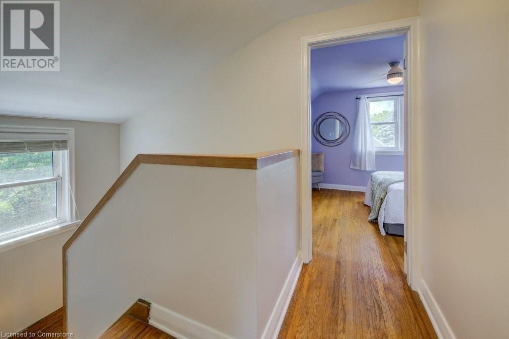 89 ROXBOROUGH AVENUE Image 19