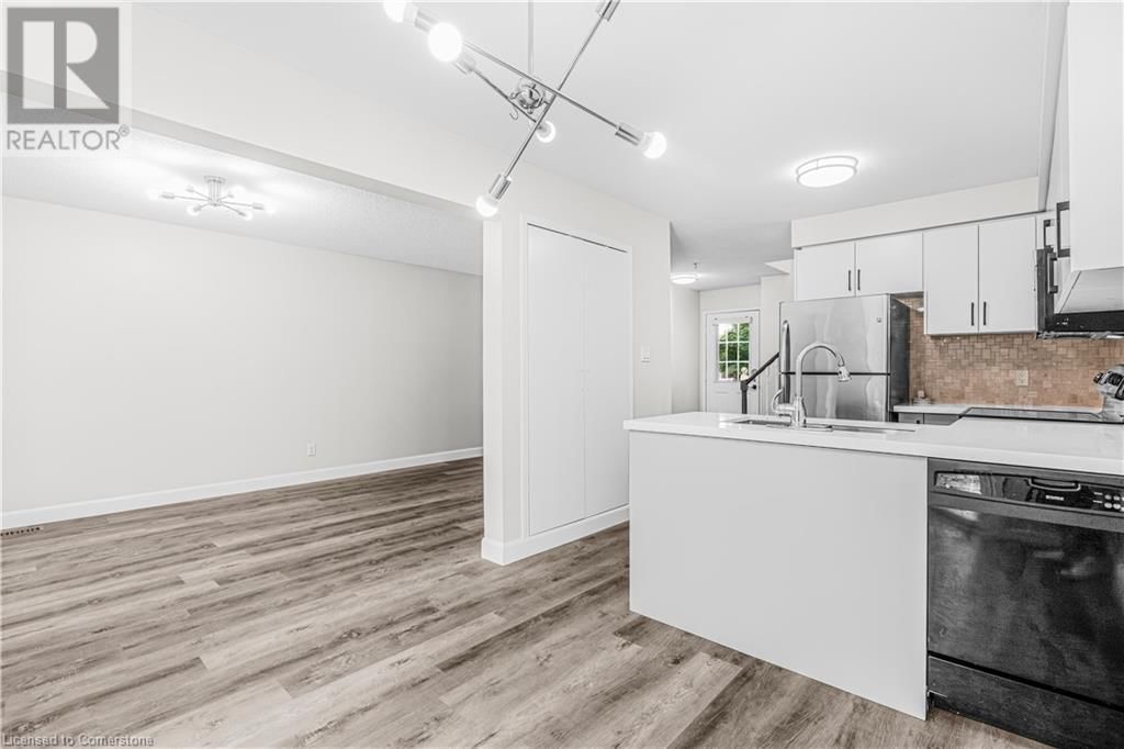 234 INGLIS STREET Image 12