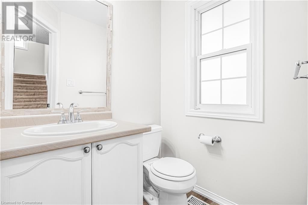 234 INGLIS STREET Image 14