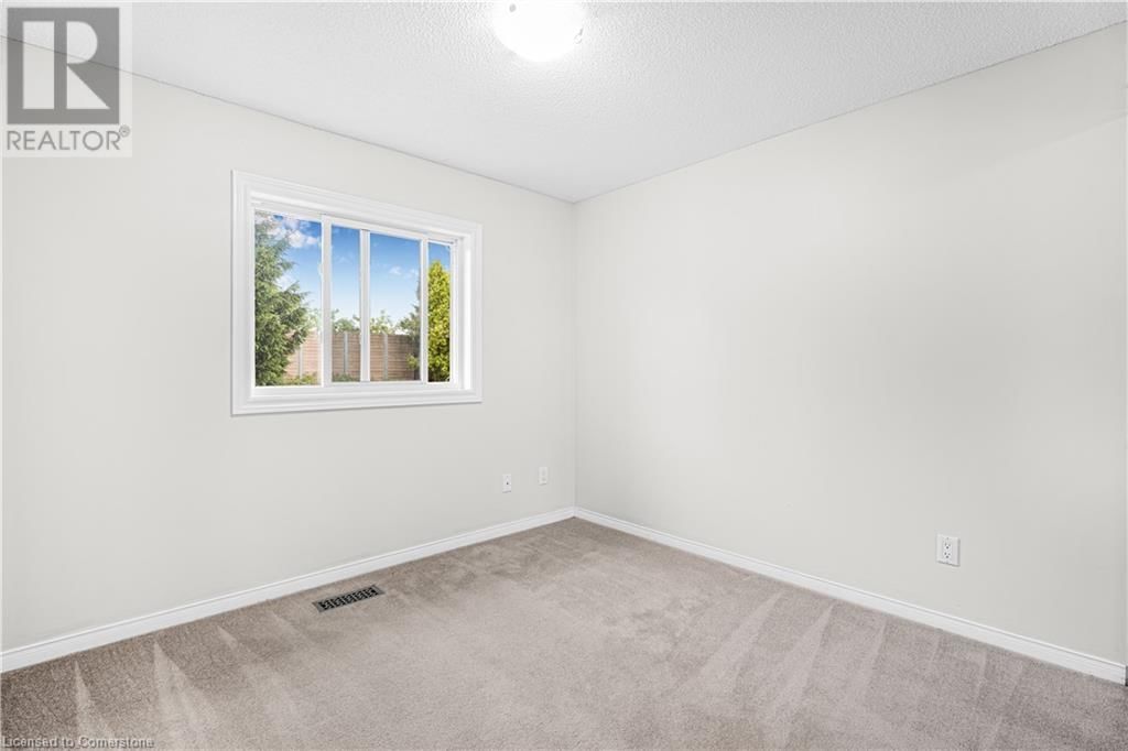 234 INGLIS STREET Image 21