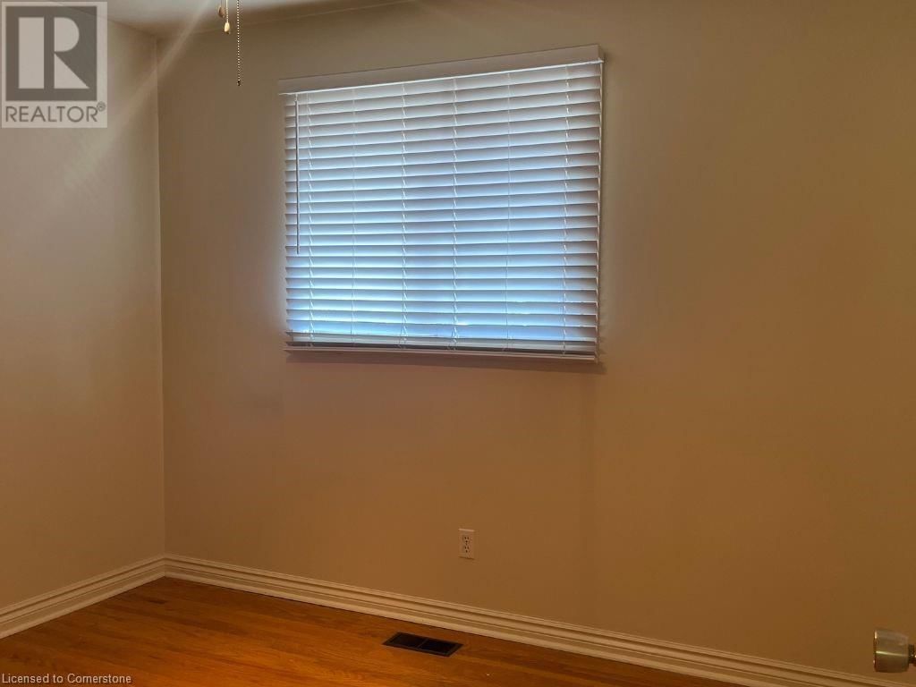 15 LAURIS AVENUE Image 10