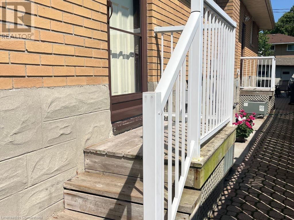 15 LAURIS AVENUE Image 6