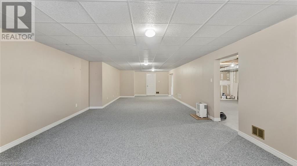 703 BROMAN COURT Image 32