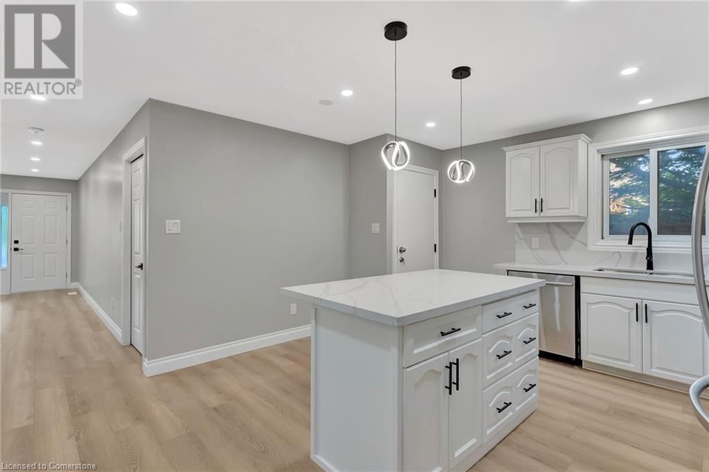 126 HIGHLAND ROAD WEST Image 12