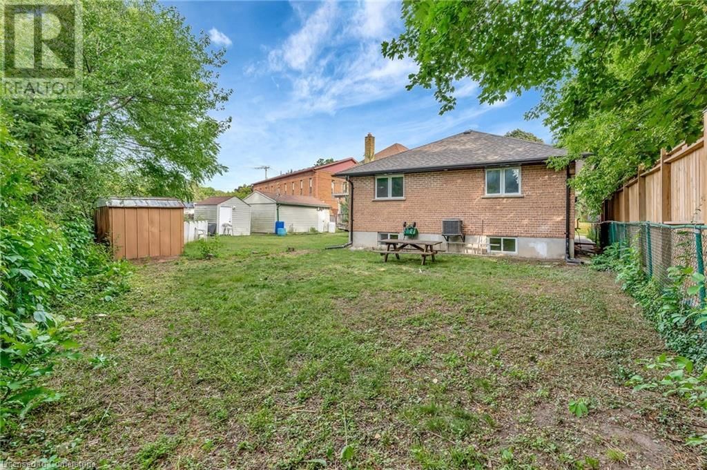 126 HIGHLAND ROAD WEST Image 29