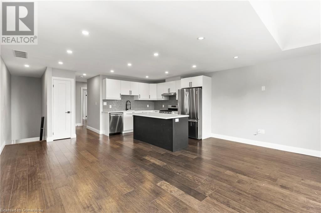 87 OWEN PLACE Image 15
