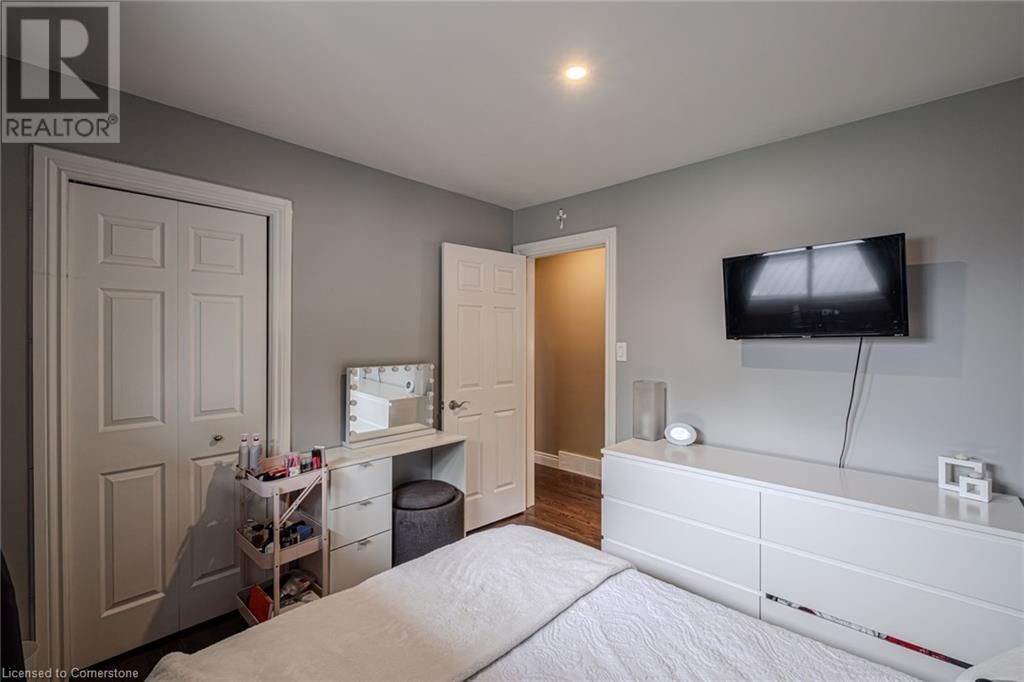 135 DORSET ROAD Image 12
