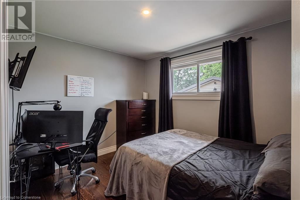 135 DORSET ROAD Image 8