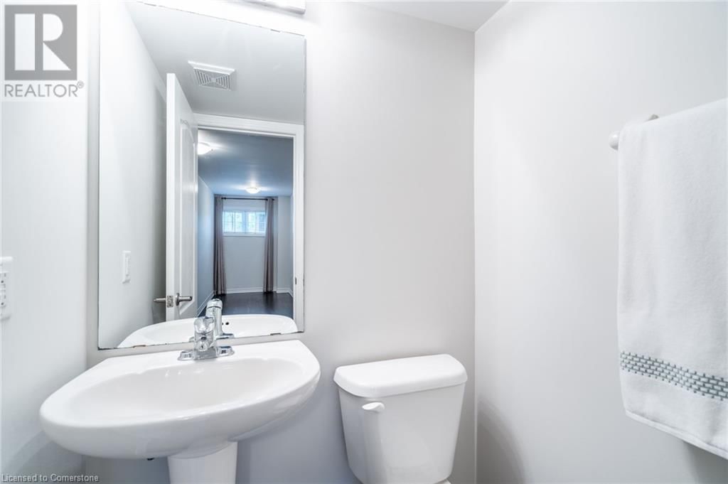 59 - 2441 GREENWICH DRIVE Image 16