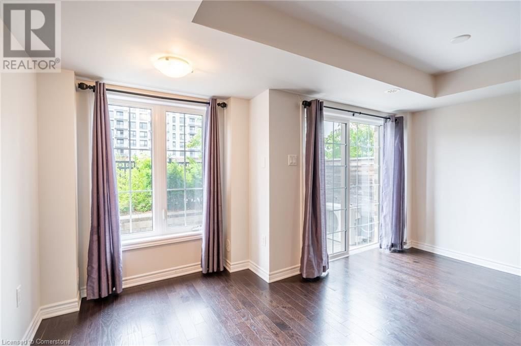 59 - 2441 GREENWICH DRIVE Image 8