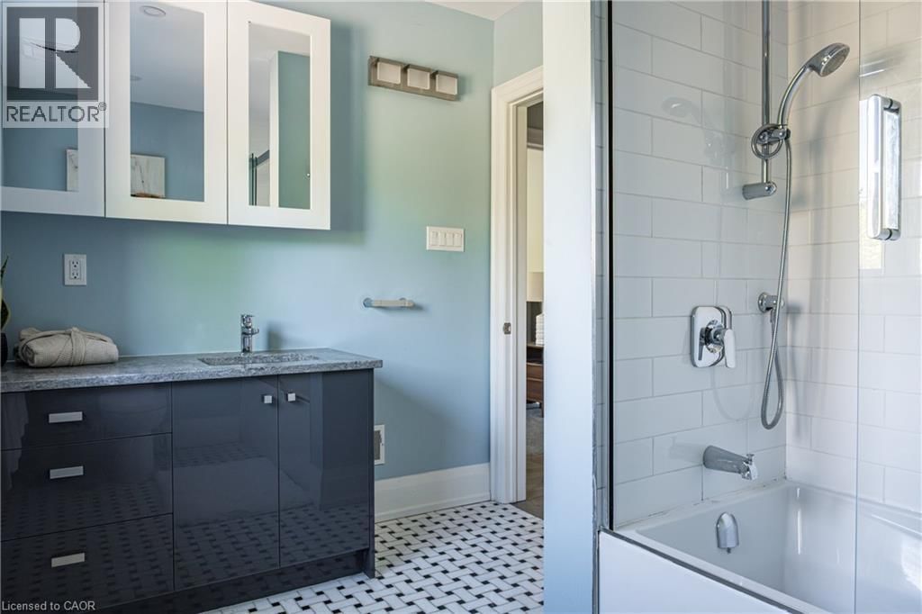 3 OAKWOOD PLACE Image 25