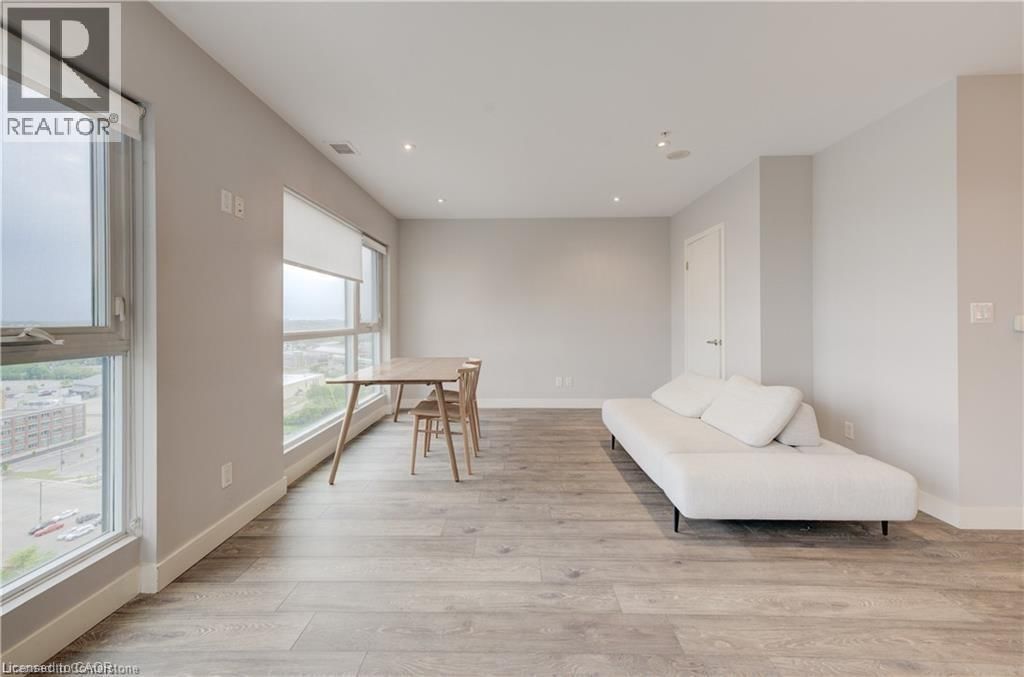 1513 - 1 VICTORIA STREET SOUTH Image 14