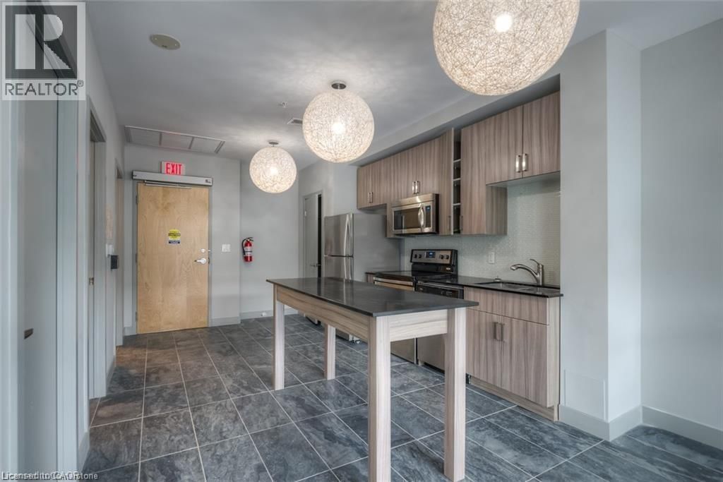 1513 - 1 VICTORIA STREET SOUTH Image 38