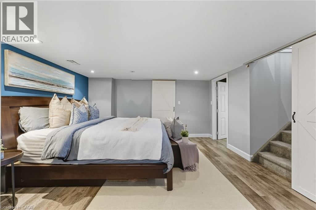 146 LYNDEN ROAD Image 23