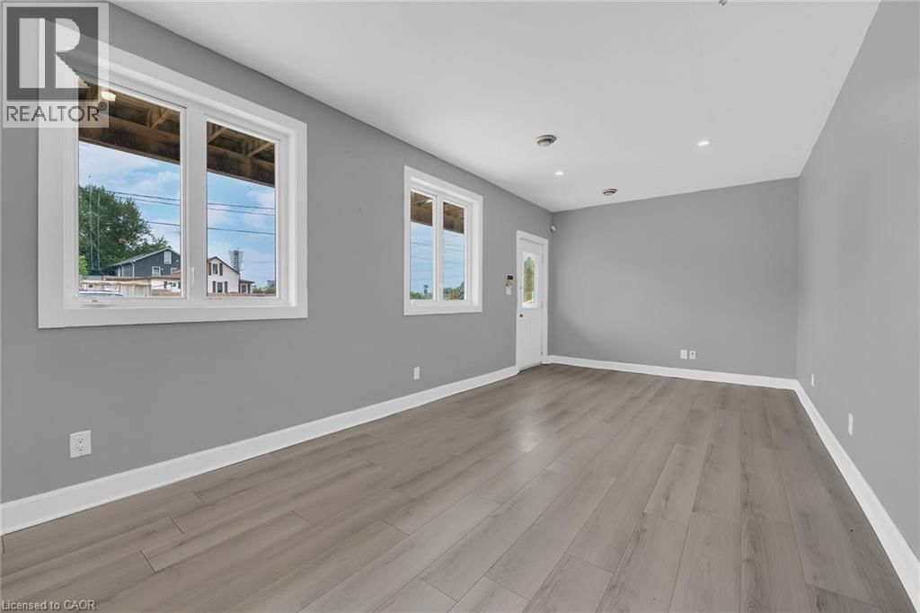 8 NICKEL STREET Image 10