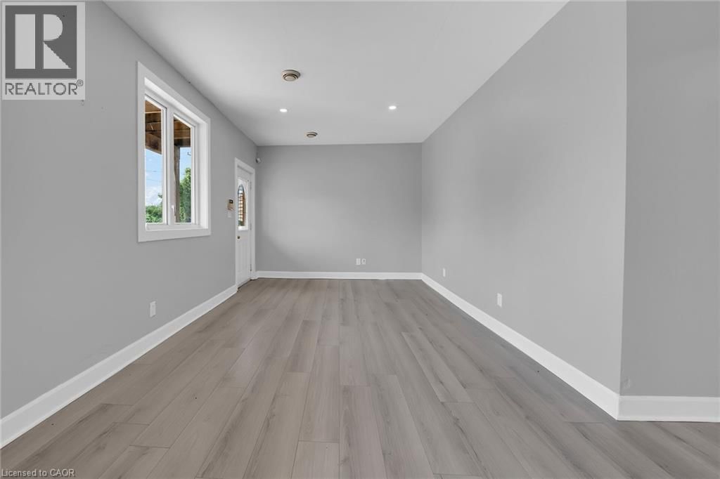 8 NICKEL STREET Image 11