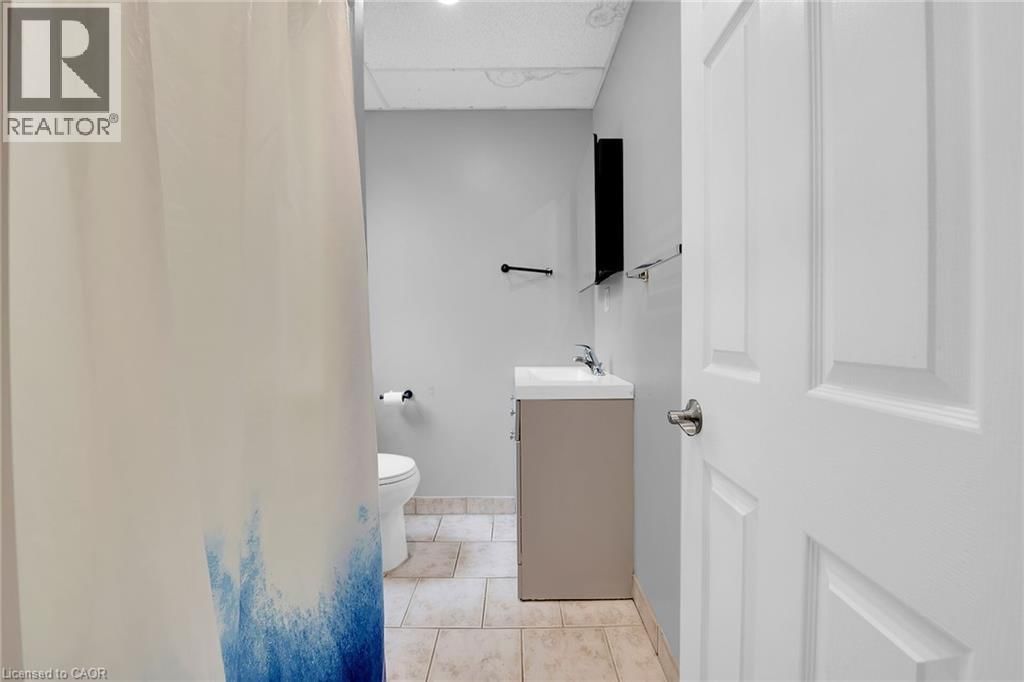 8 NICKEL STREET Image 17