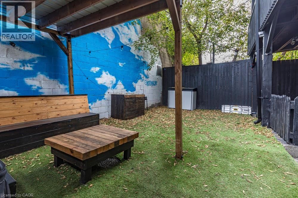 309 BARTON STREET EAST Image 10