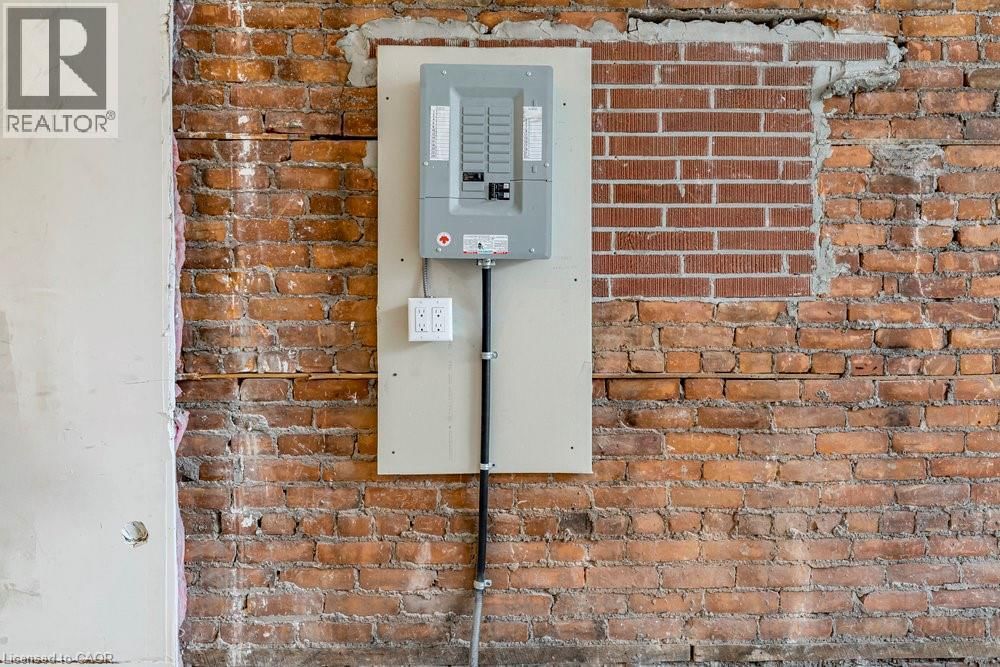 309 BARTON STREET EAST Image 17