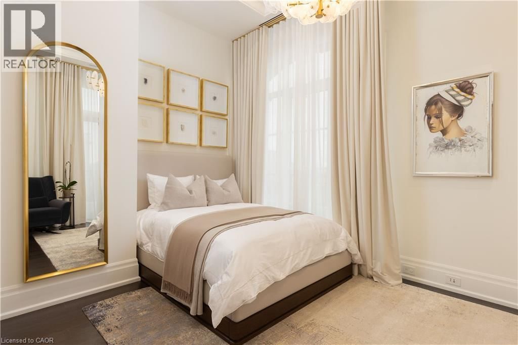 PH1 - 300 RANDALL STREET Image 33