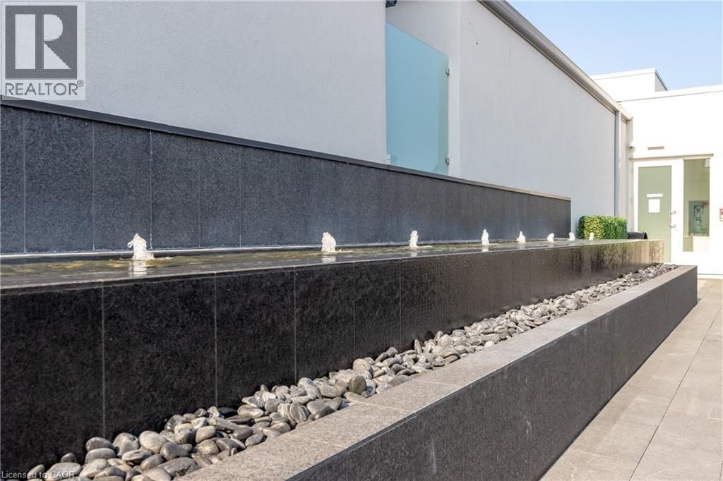 PH1 - 300 RANDALL STREET Image 48