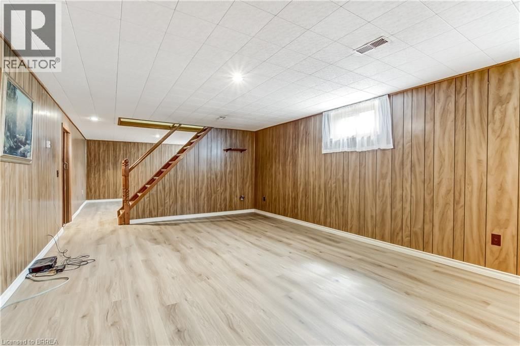 8 WADDINGTON STREET Image 18