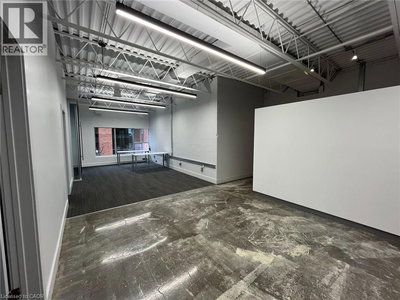 Commercial for Rent in Ontario