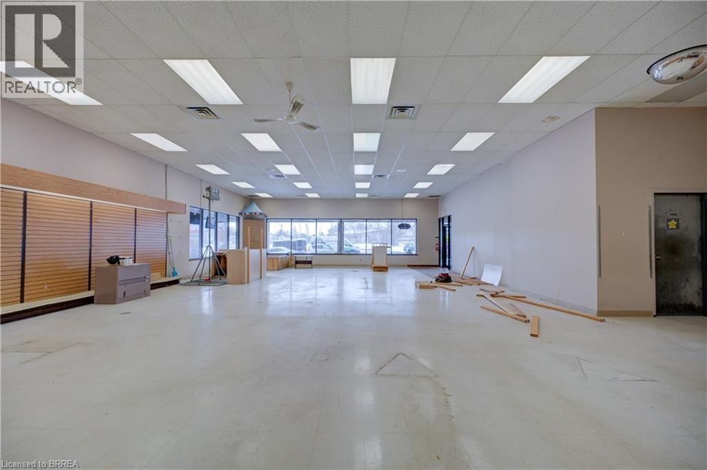 E - 320 NORTH PARK STREET Image 5