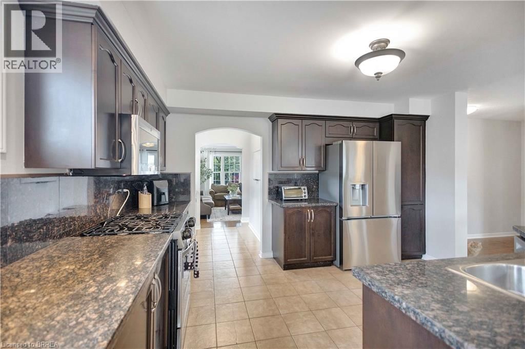 85 HUNTER WAY Image 13