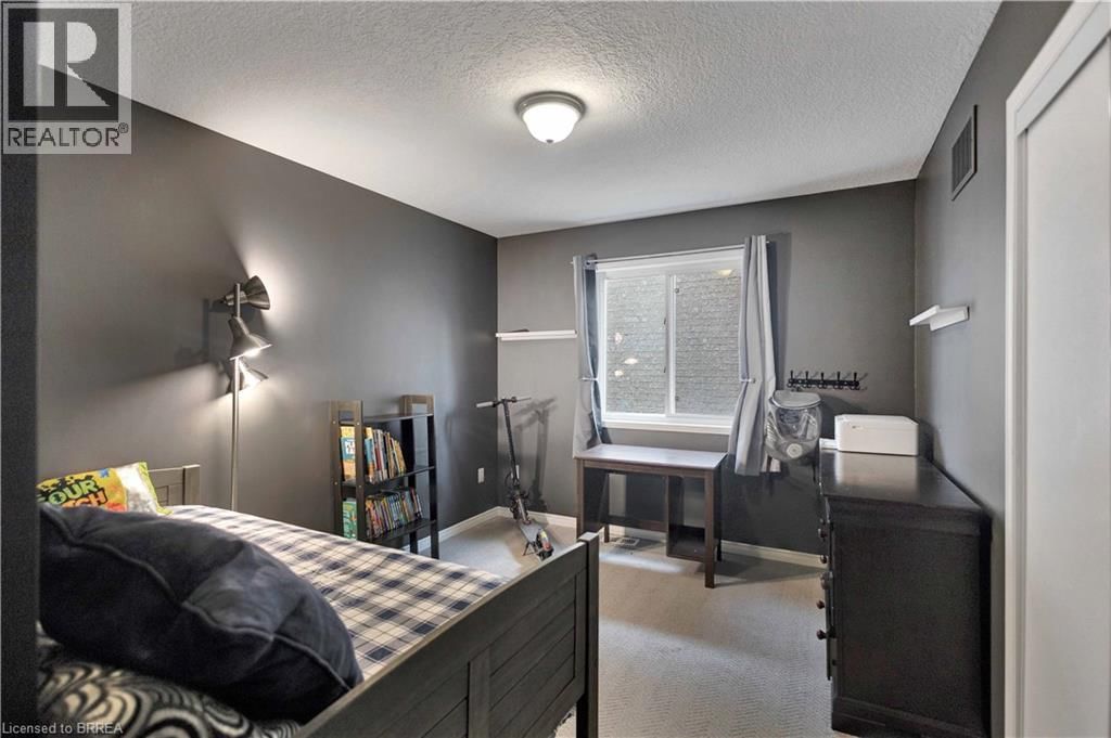 85 HUNTER WAY Image 29