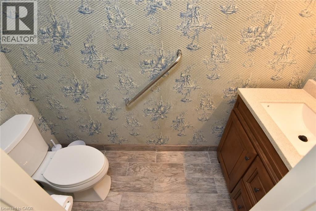 157 SILVERBIRCH BOULEVARD Image 11