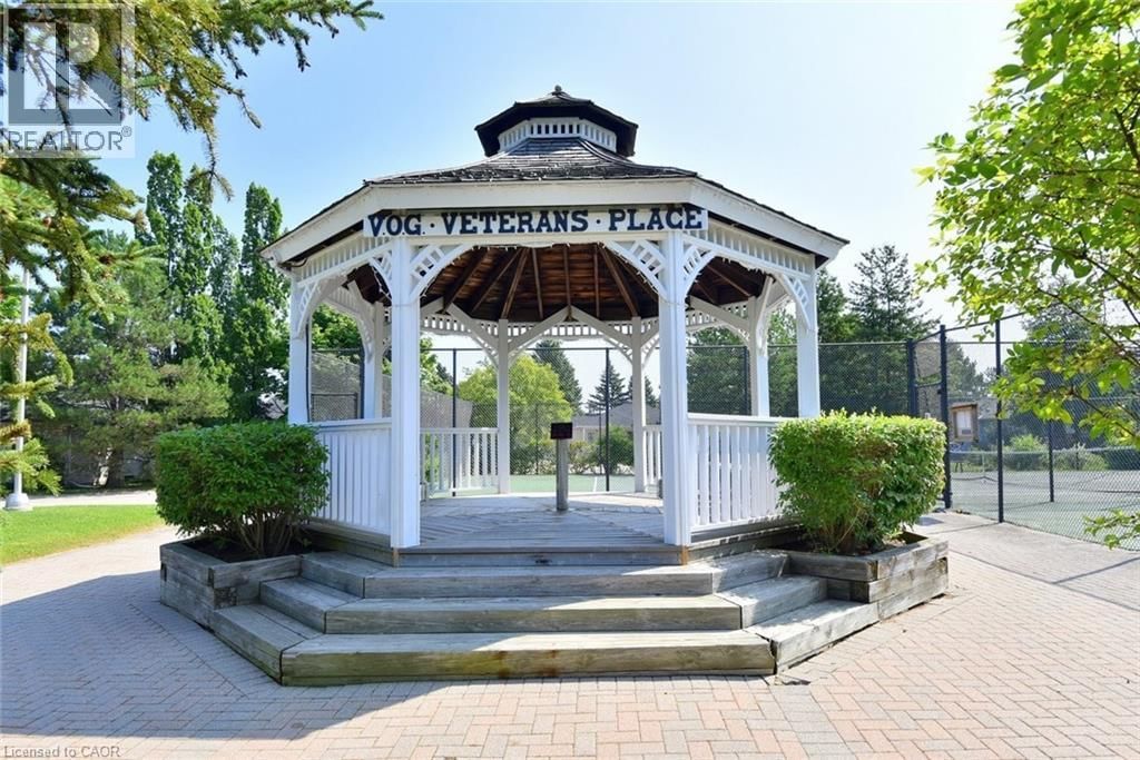 157 SILVERBIRCH BOULEVARD Image 30