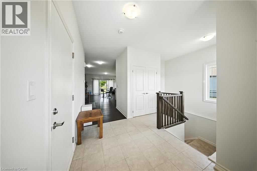 142 ELLEN STREET Image 12