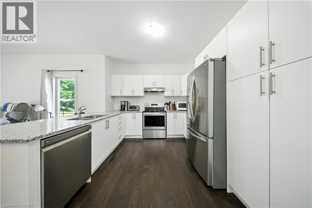 142 ELLEN STREET Image 15