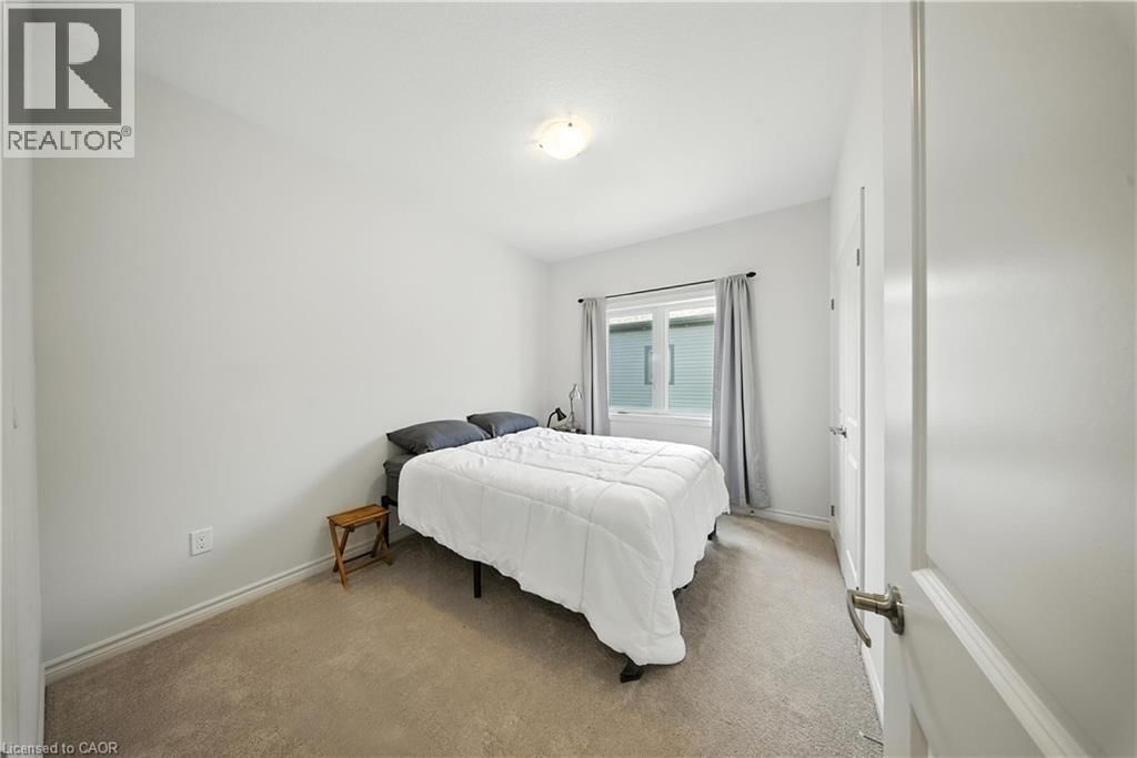 142 ELLEN STREET Image 29