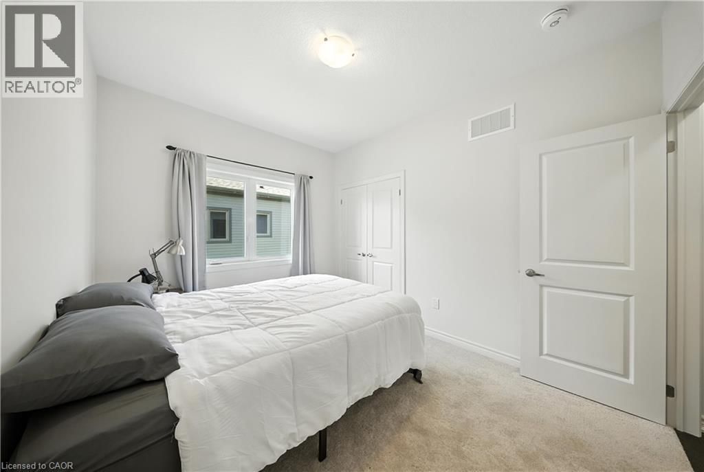 142 ELLEN STREET Image 30