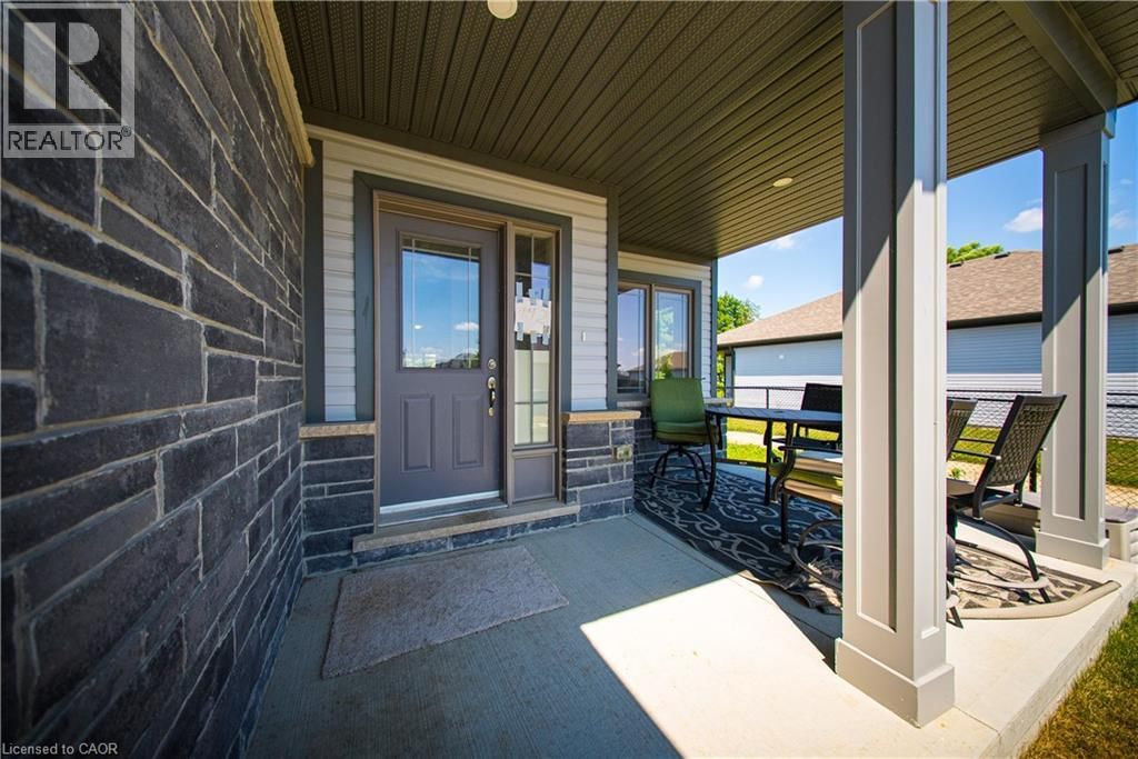 142 ELLEN STREET Image 39