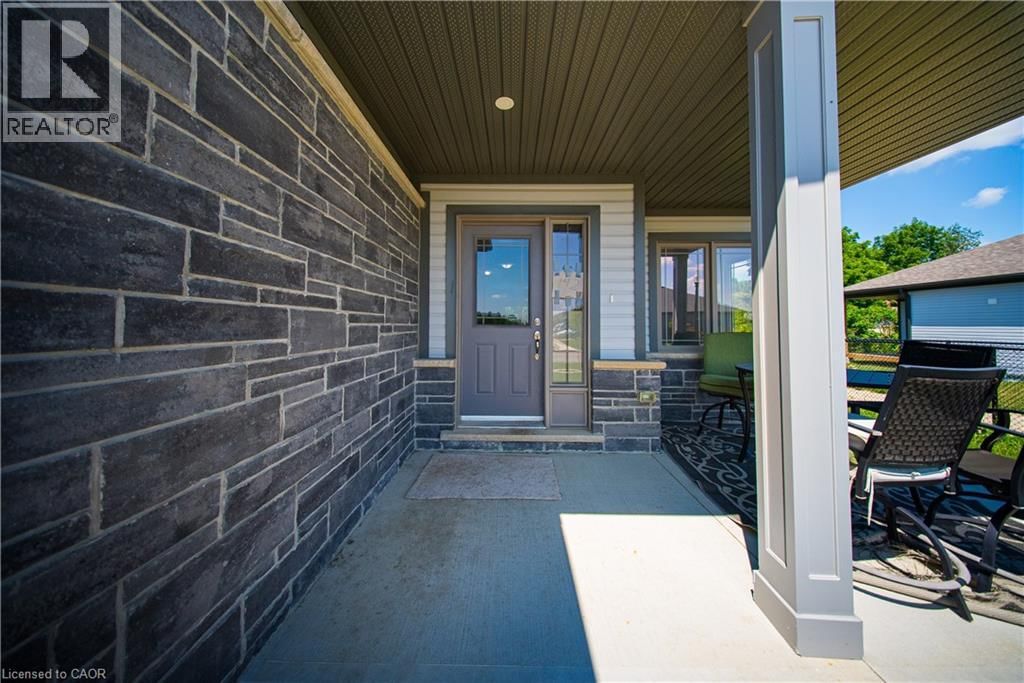 142 ELLEN STREET Image 40