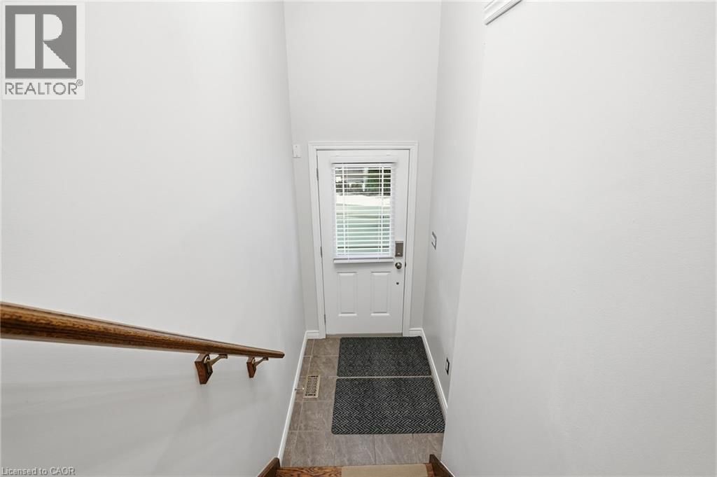 13 - 201 WESTBANK TRAIL Image 4