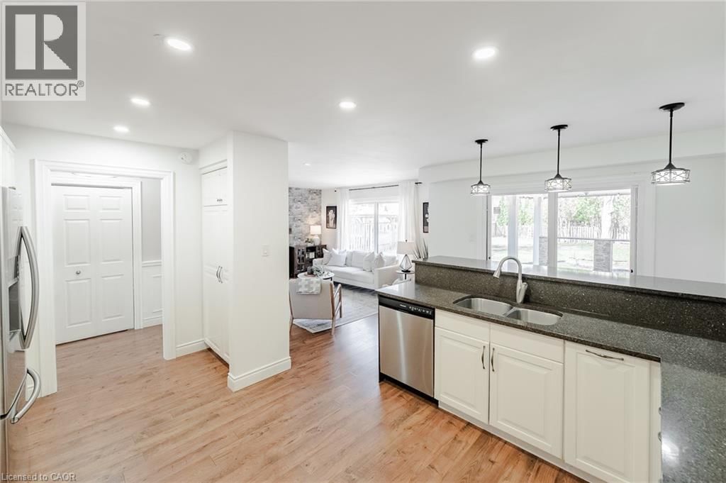 1229 FREEMAN STREET Image 11