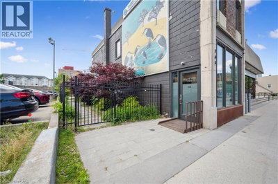 Commercial for Rent in Ontario