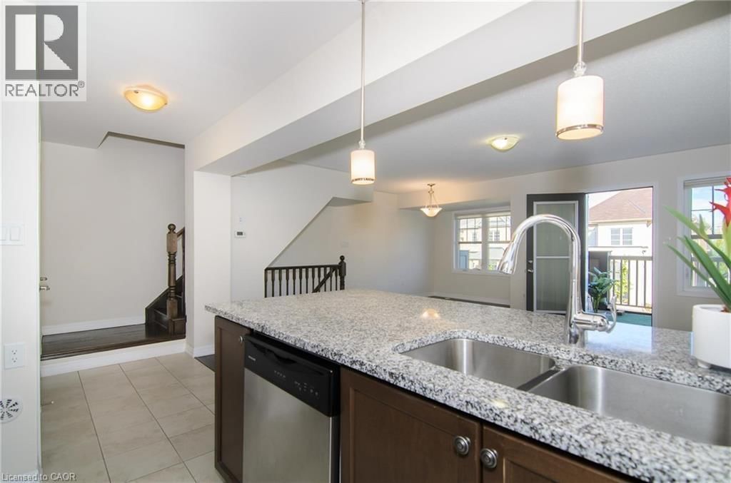 3070 GARDENIA GATE Image 10