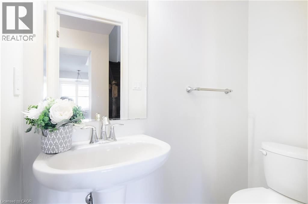 3070 GARDENIA GATE Image 13