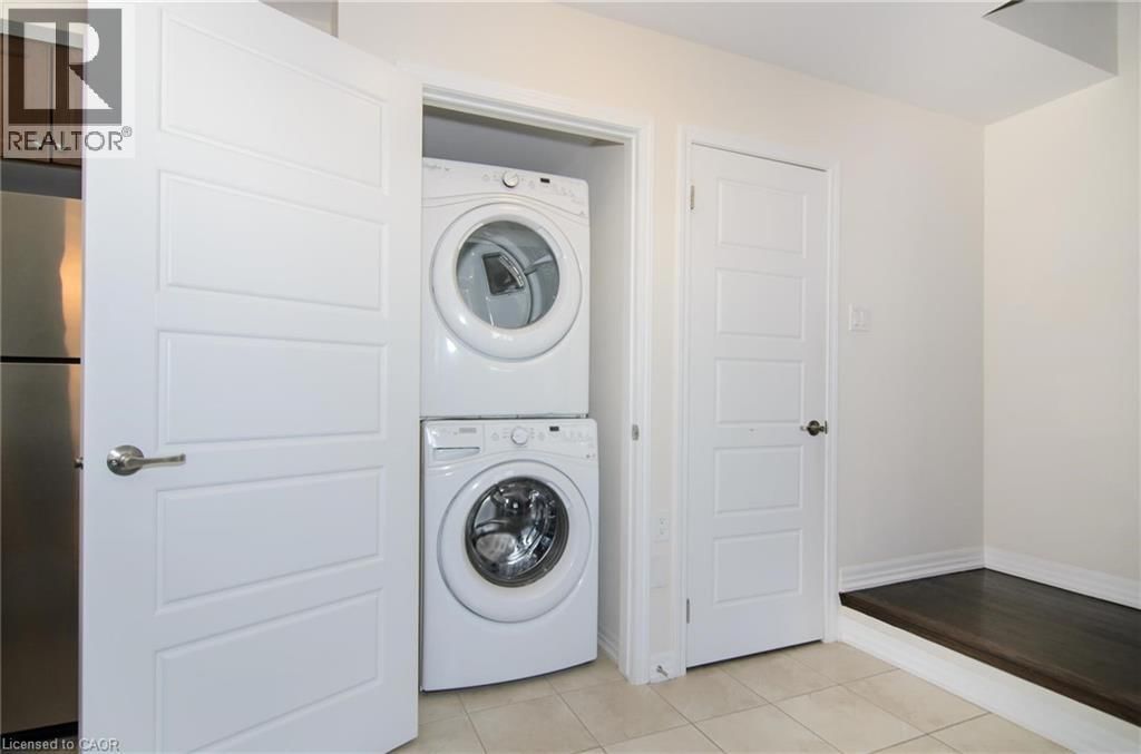 3070 GARDENIA GATE Image 14