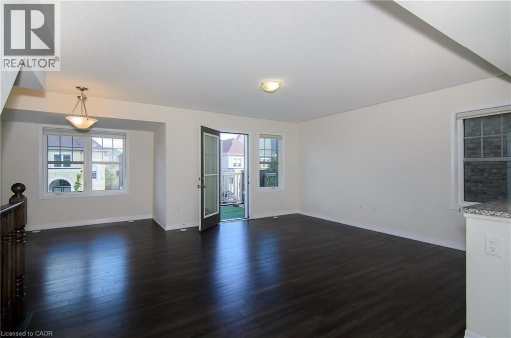 3070 GARDENIA GATE Image 7