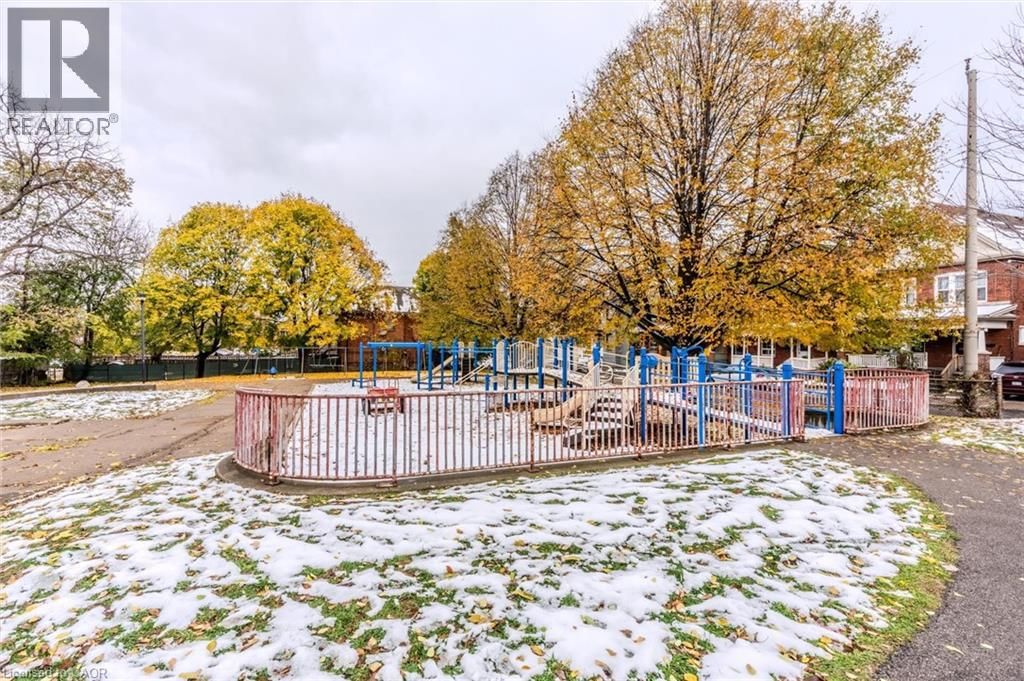 49 MYRTLE AVENUE Image 24