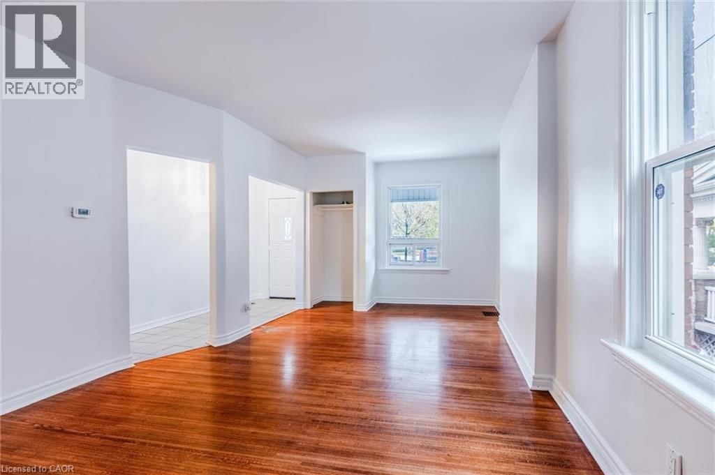 49 MYRTLE AVENUE Image 4