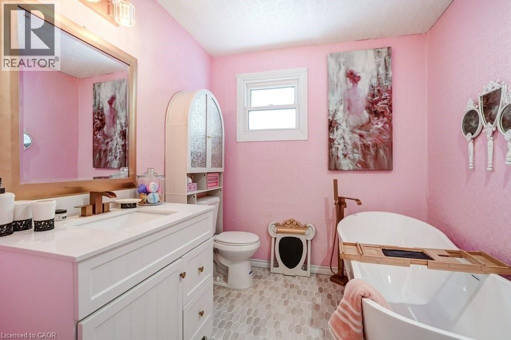 144 CANTERBURY STREET Image 21