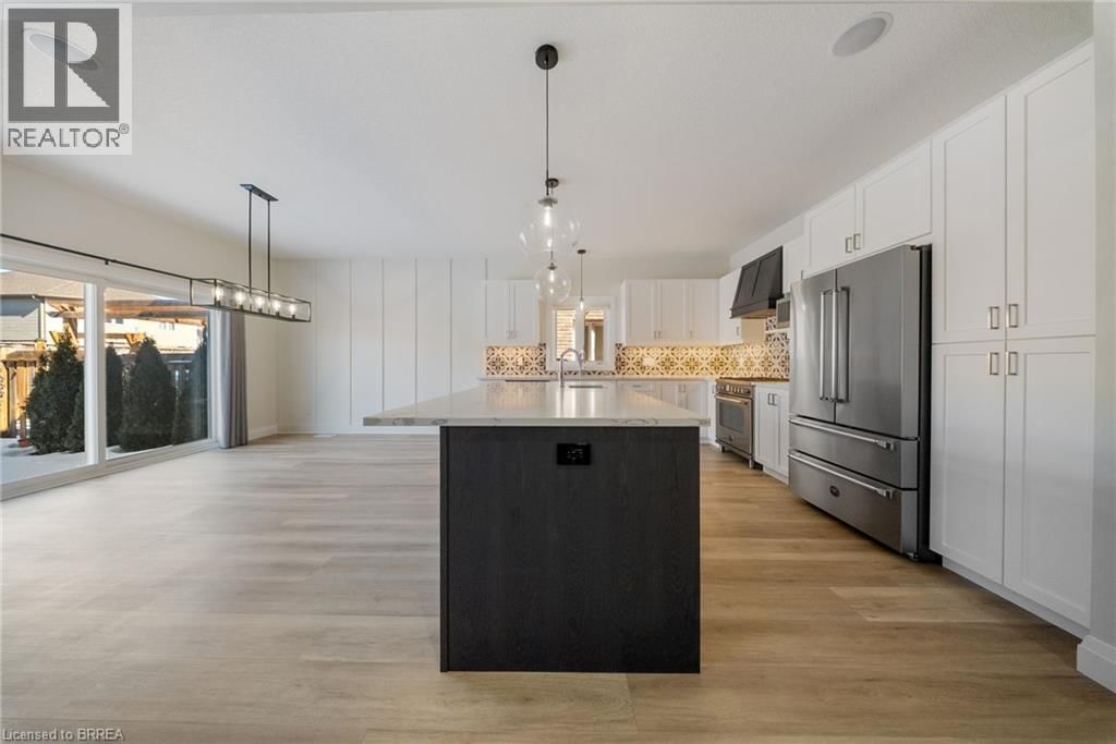 32 ARLINGTON PARKWAY Image 7